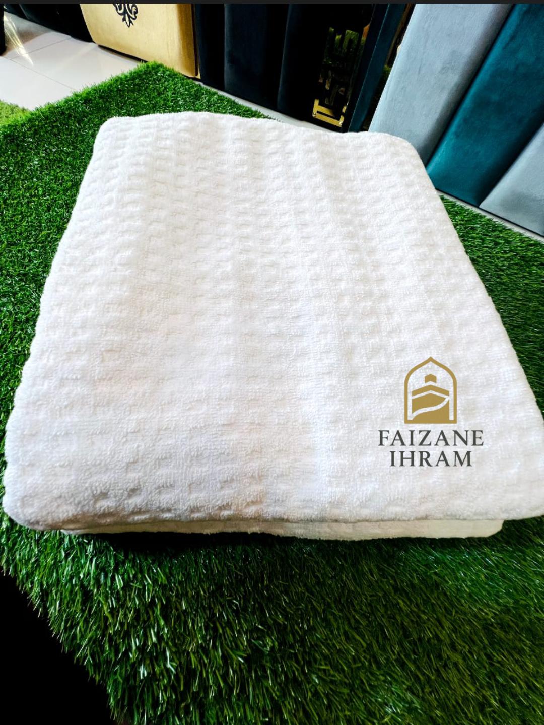 Royal Embossed Grid Ihram Set.